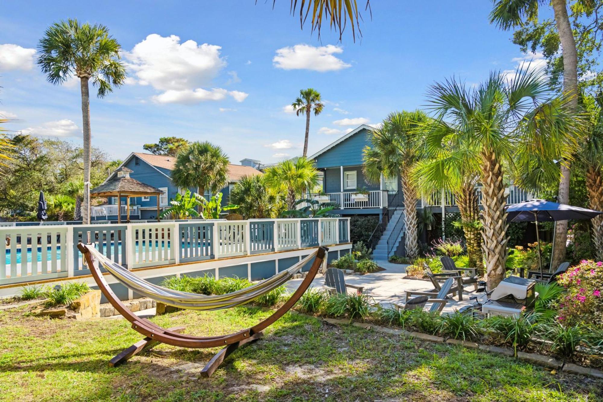 Folliday Inn - The Ariston - Room 34 Folly Beach Exterior photo