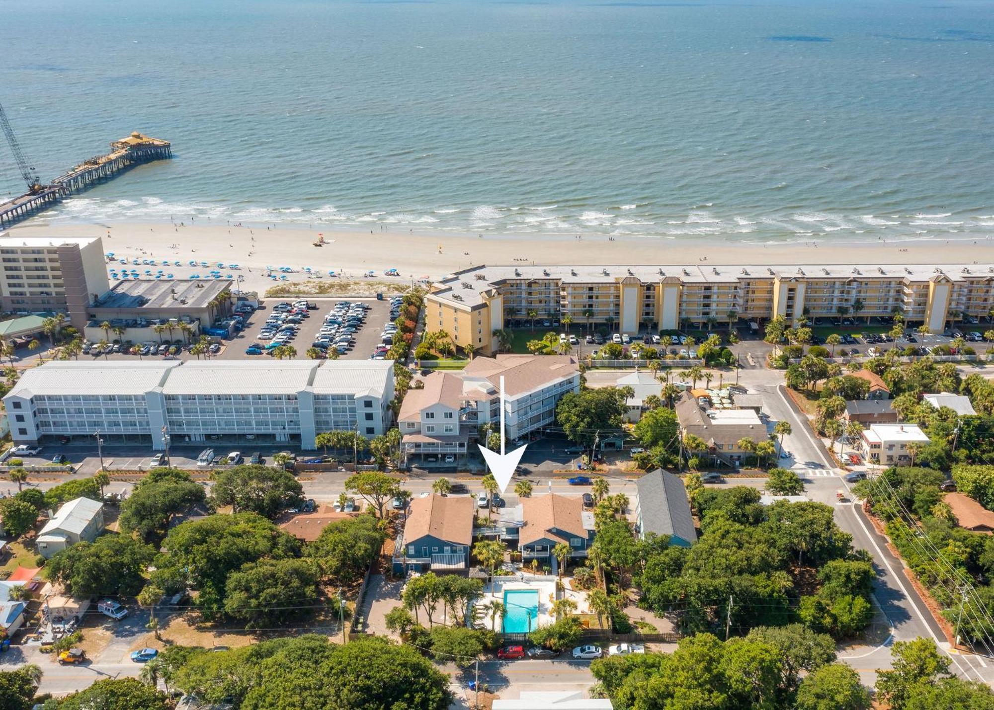 Folliday Inn - The Ariston - Room 34 Folly Beach Exterior photo