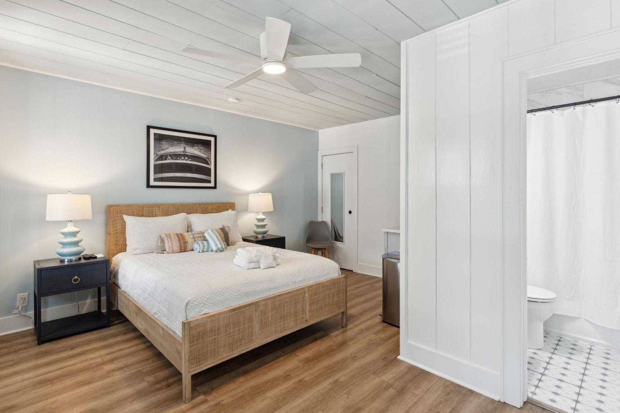 Folliday Inn - The Ariston - Room 34 Folly Beach Exterior photo
